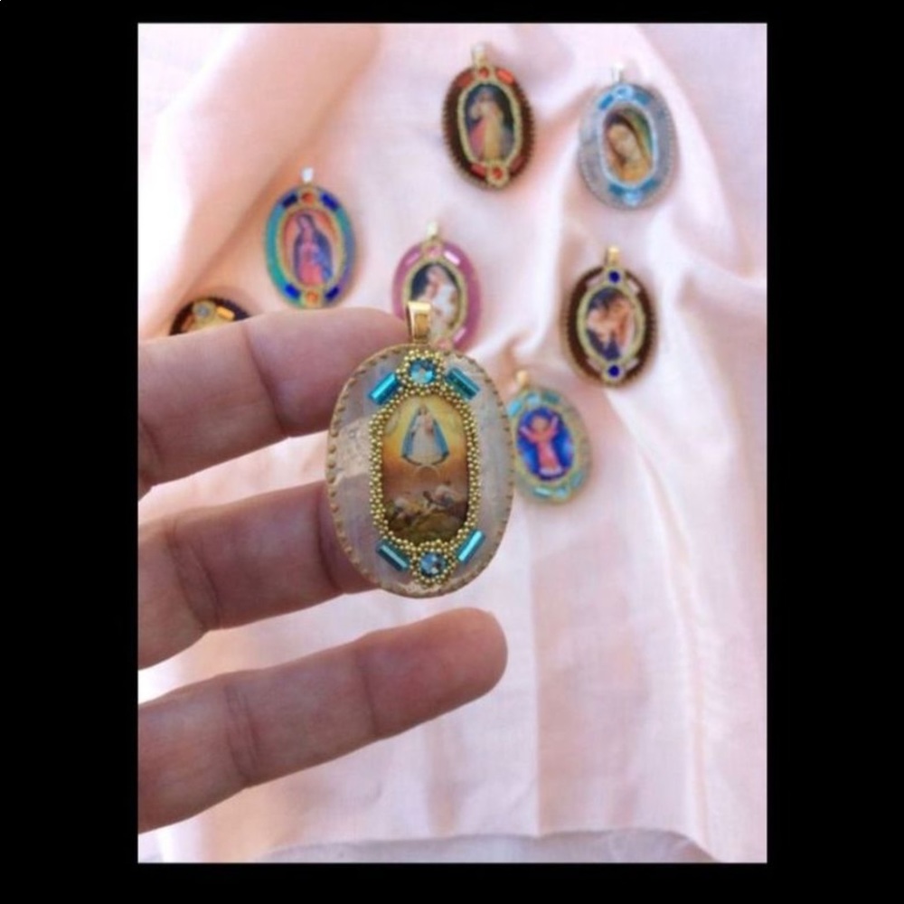 Jewelry : Glass Pendants